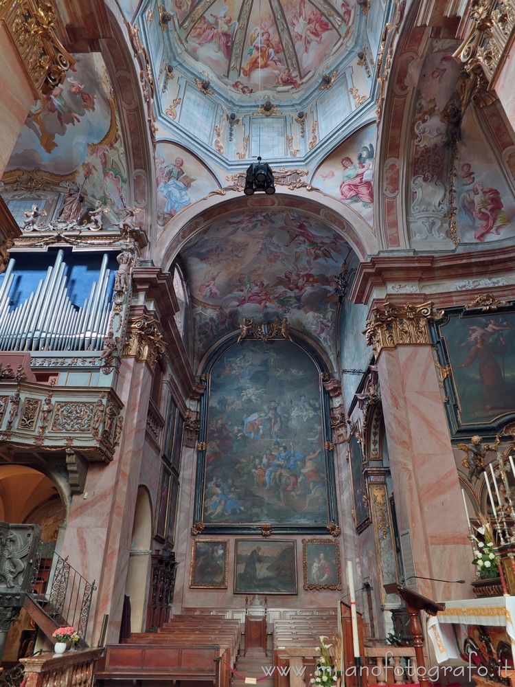 Orta San Giulio (Novara, Italy) - Left arm of the transept of the Basilica of San Giulio